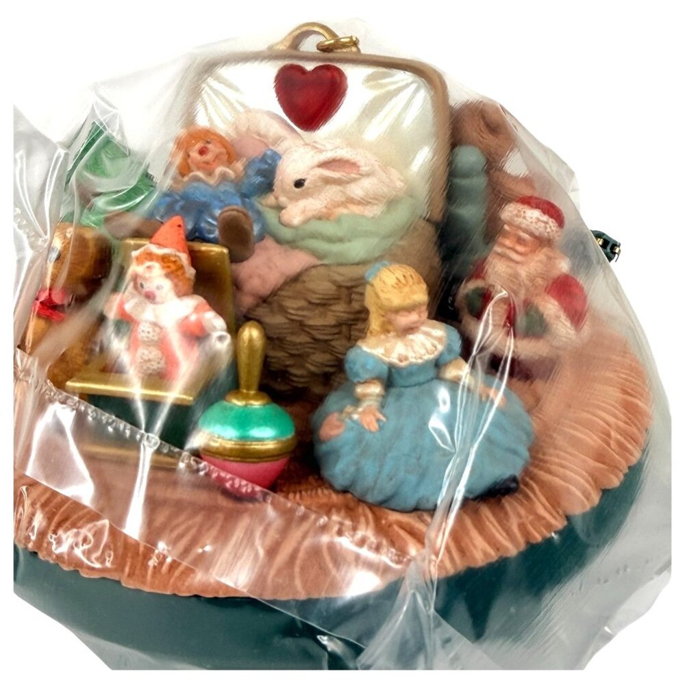 Hallmark Keepsake Ornament Victorian Toy Box Magic Light Motion 1995 Christmas - Picture 4 of 14